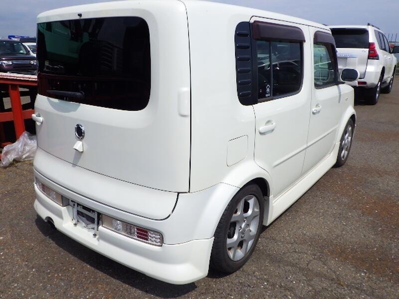 NISSAN CUBE