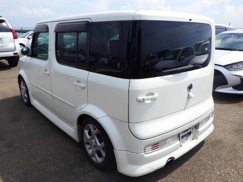 NISSAN CUBE