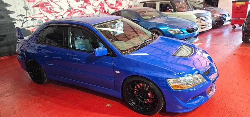 MITSUBISHI EVOLUTION