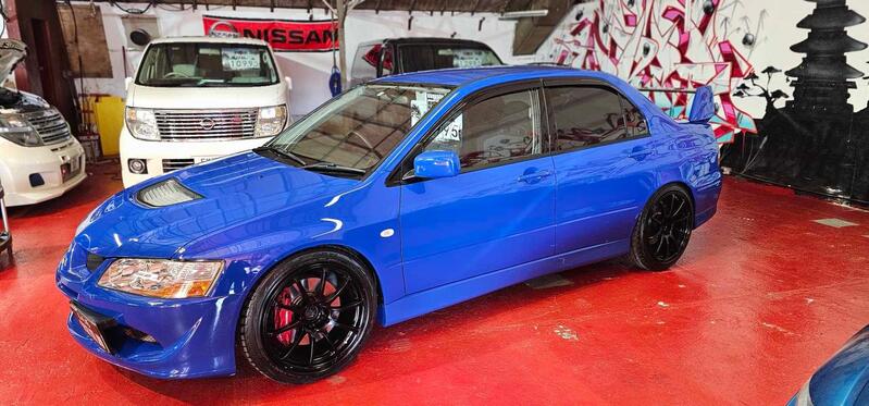 MITSUBISHI EVOLUTION