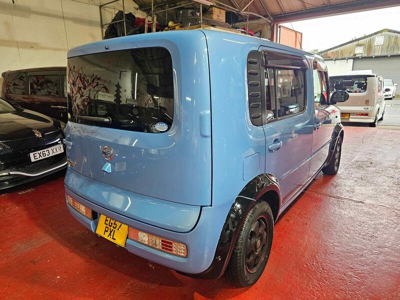 NISSAN CUBE