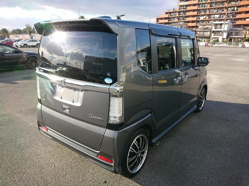 HONDA N-BOX