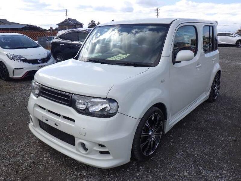 NISSAN CUBE